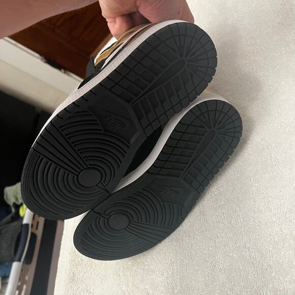 Jordan 1 Retro High NRG Patent Gold Toe Men's sz 4.5 US Nike 861428-007 - Picture 7 of 14